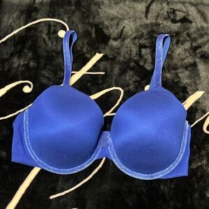 Victoria’s Secret Body By Victoria Lined Perfect Coverage 36DD Bra